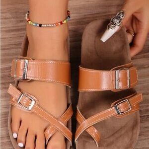 Size 8 boutique Women's Tan Sandals